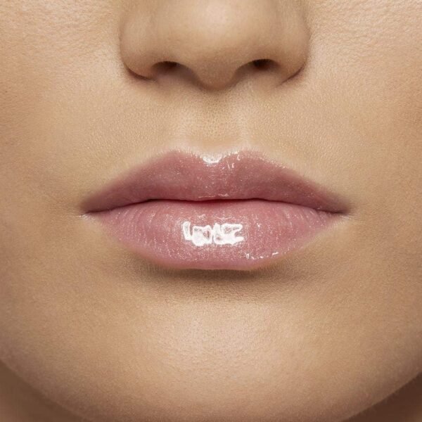 ⁦Maybelline New York Lifter Gloss, Hydrating Lip Gloss with Hyaluronic Acid, 5.4 ml, Shade 003 Moon : Amazon.ae: Beauty⁩ - الصورة ⁦7⁩